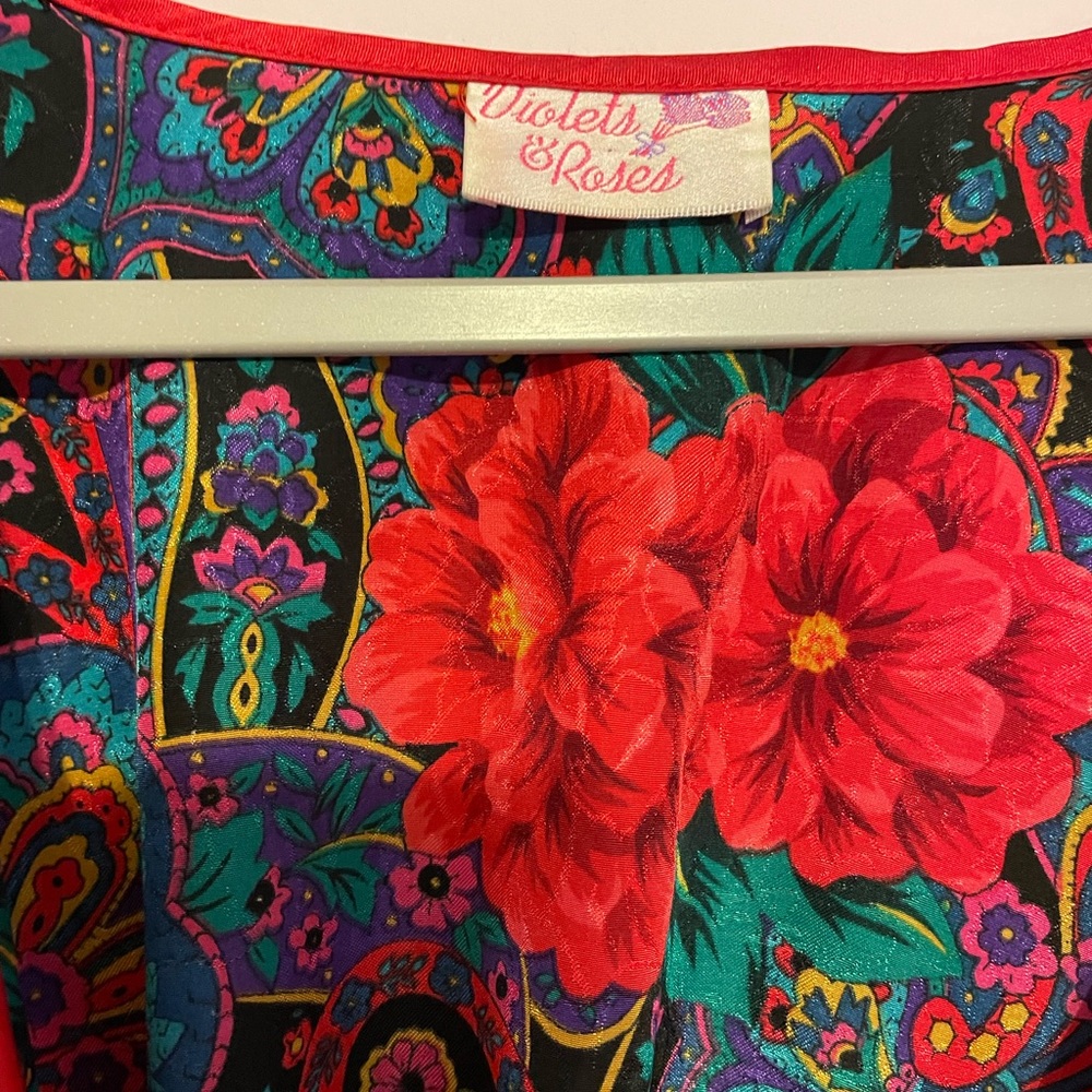 Vintage Violets and Roses Silk Robe - Picture 3 of 4